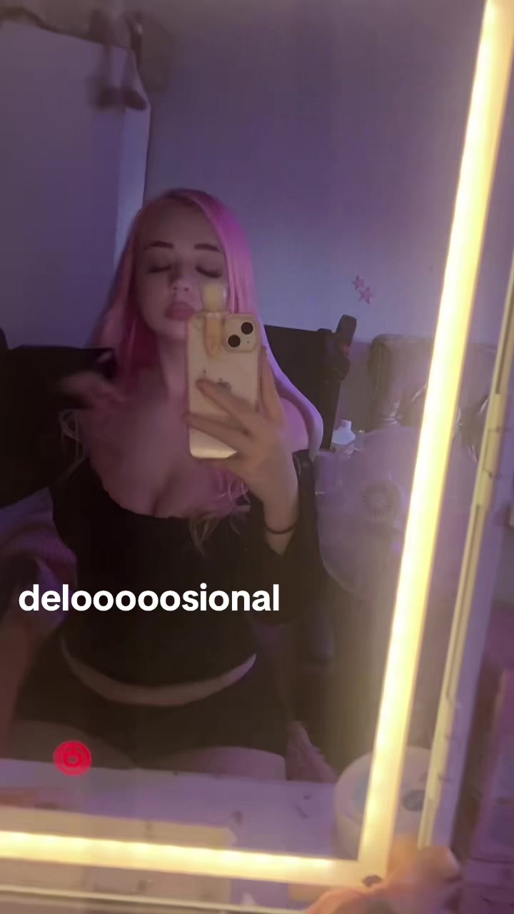 @loonie🦄🧁💞