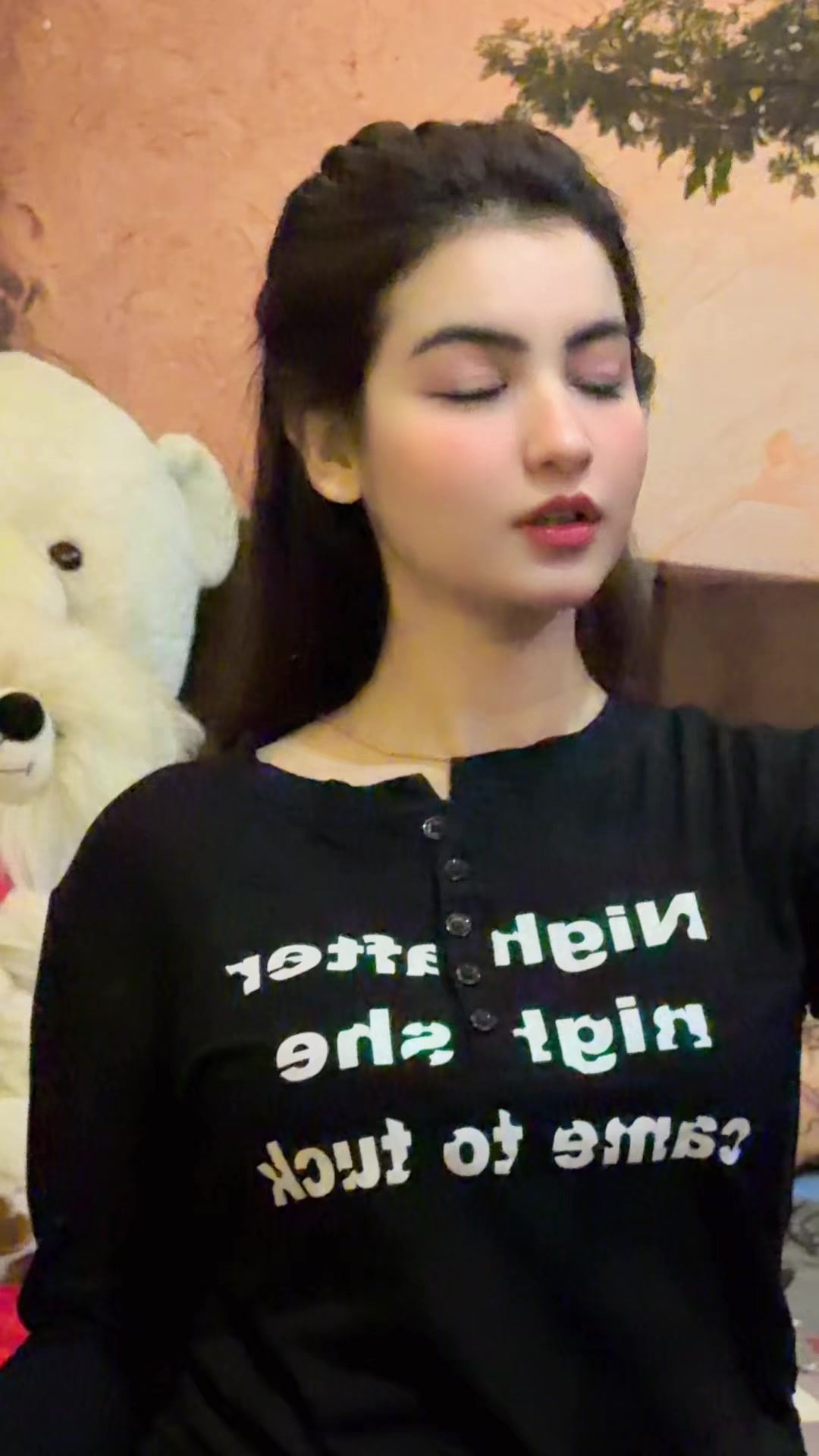 @Izzah khan🔥