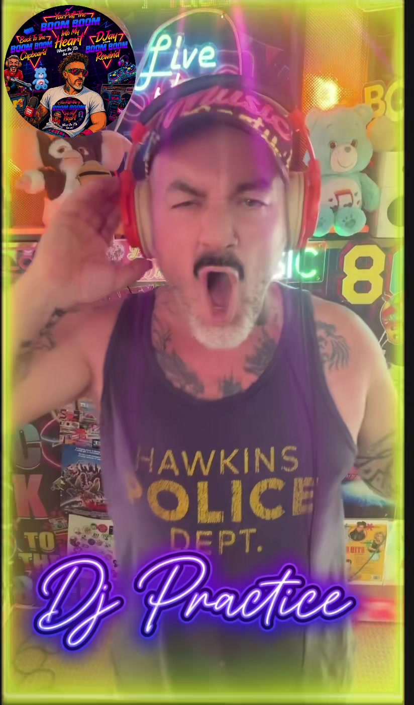@YouputtheBOOMBOOMintomyheart