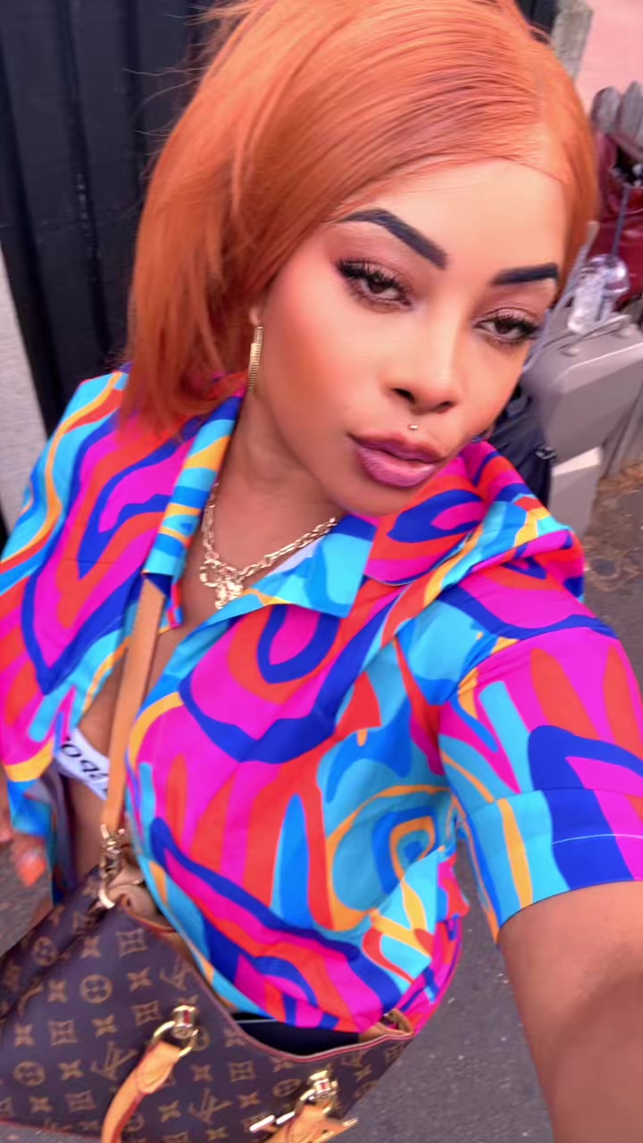 @Miss queen fabulous