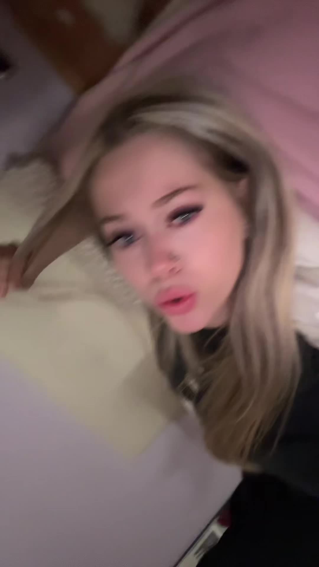 @yo_eeleynora