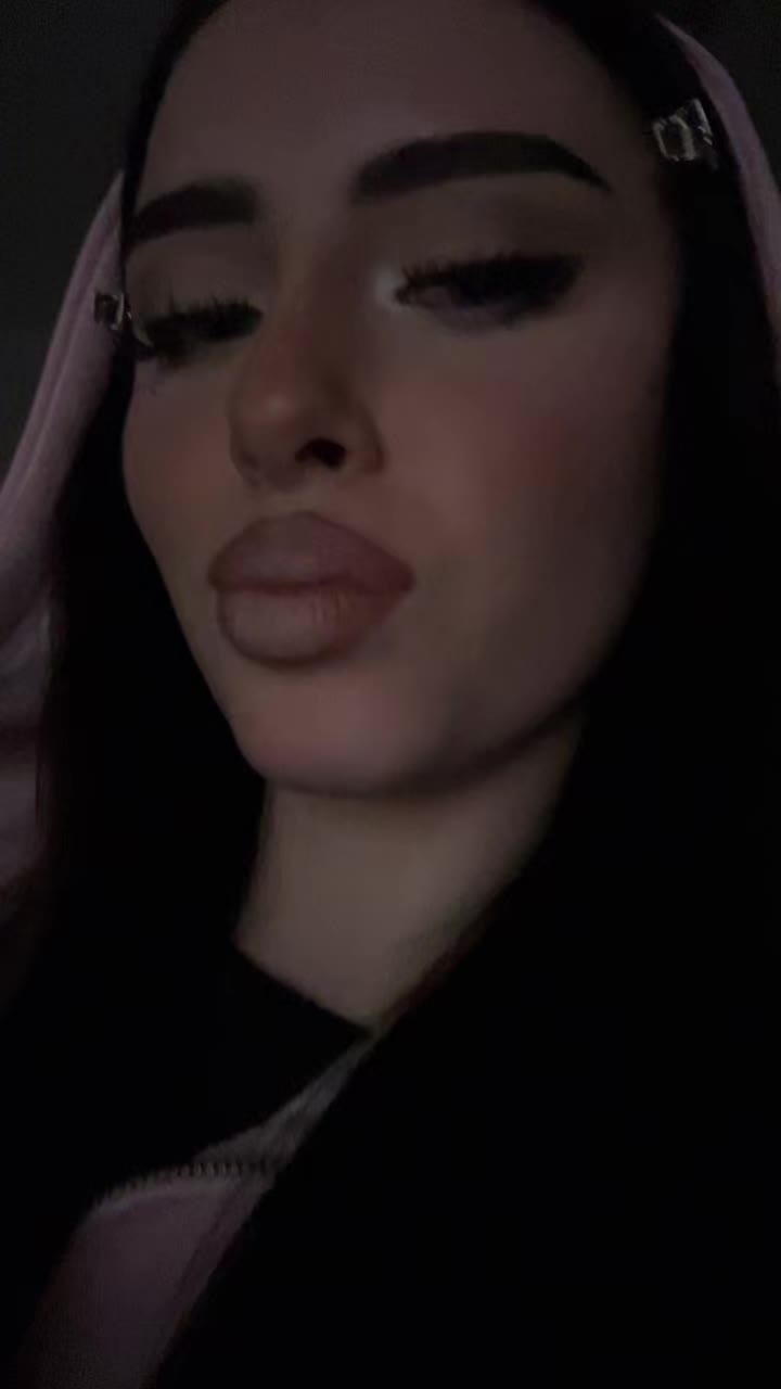 @white baddie live
