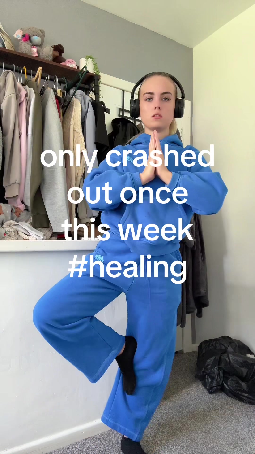 @anais