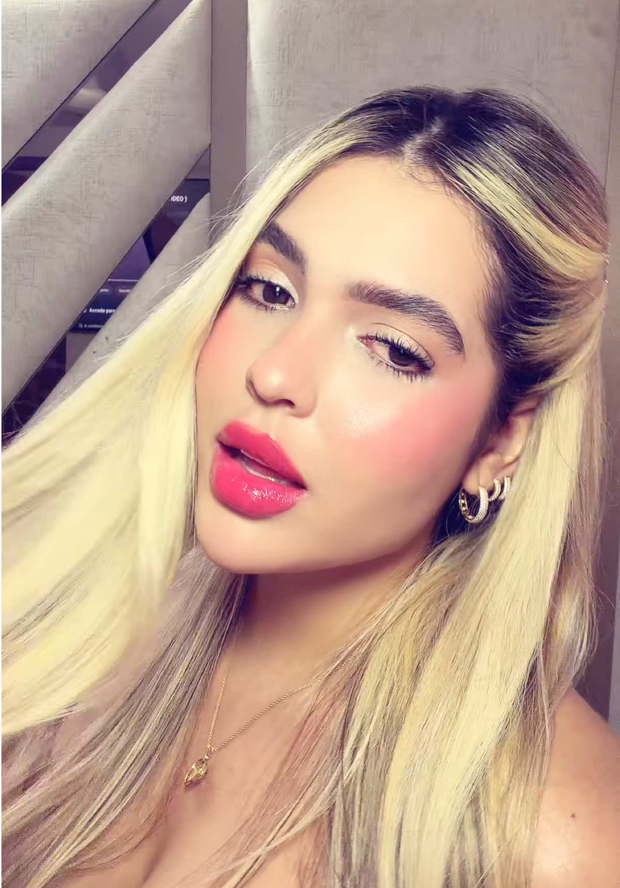 @Mayi Ardila