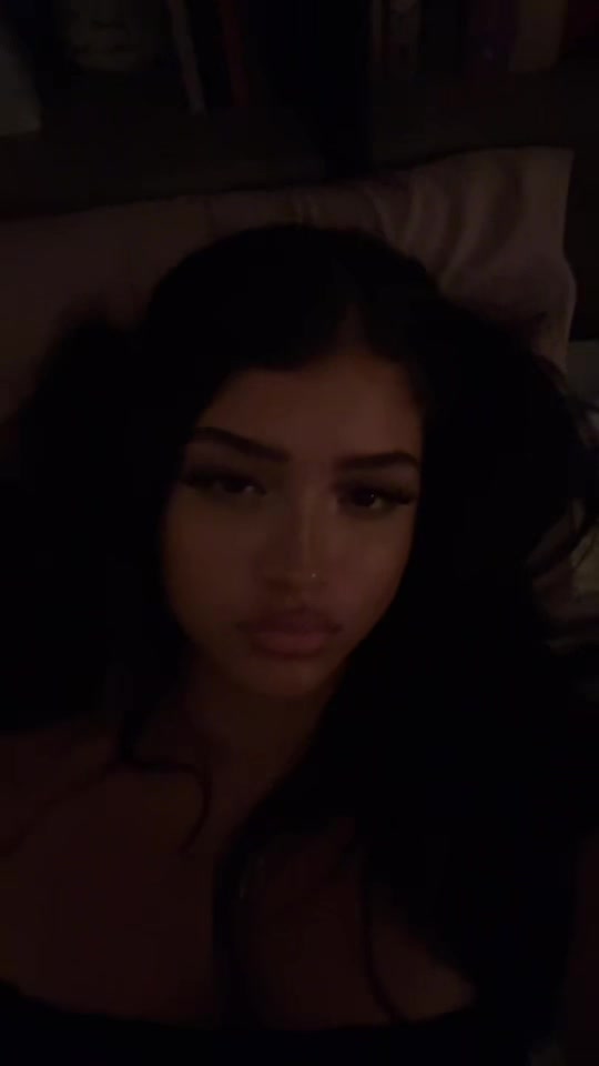 @️