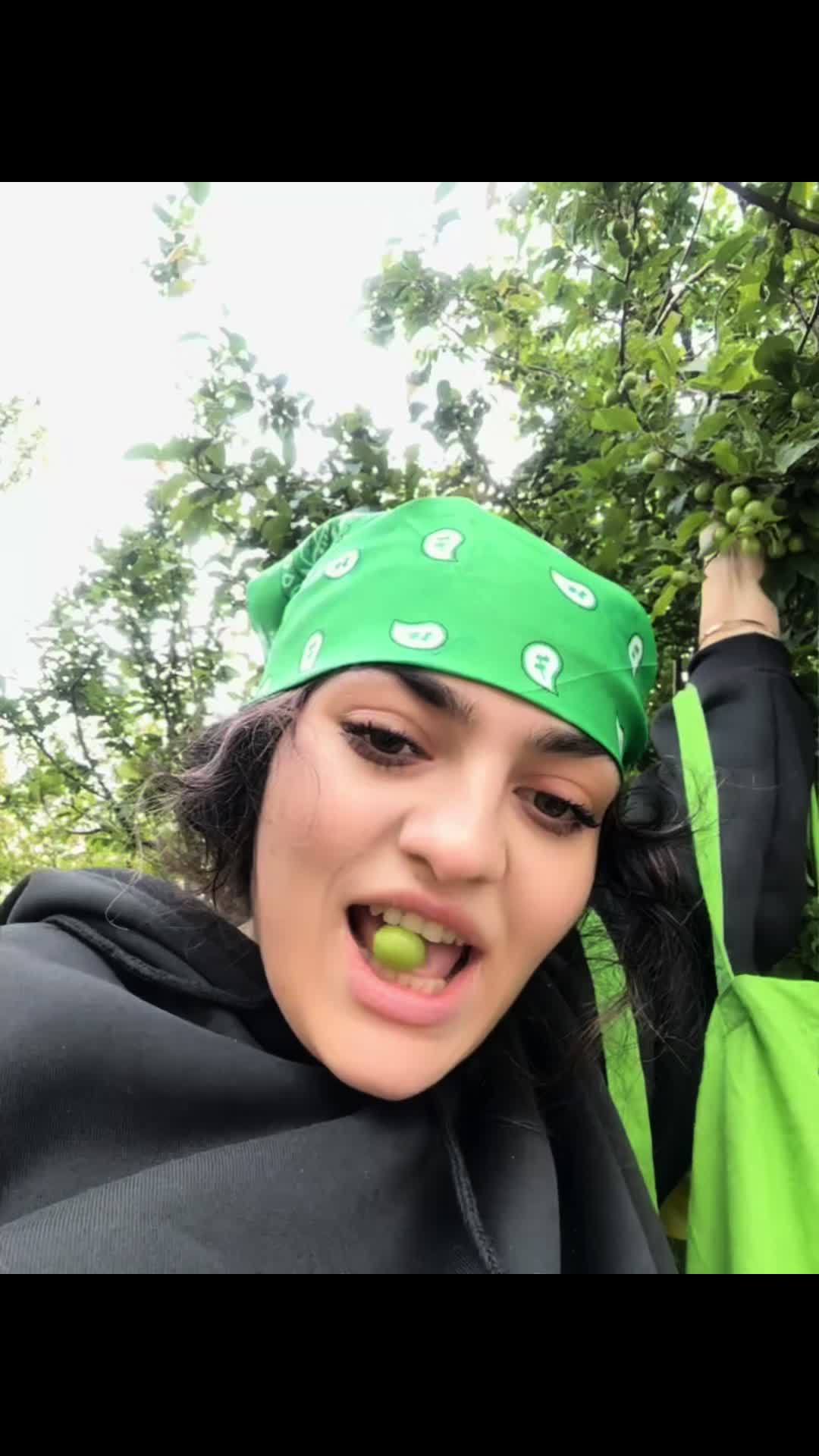 @V🍒