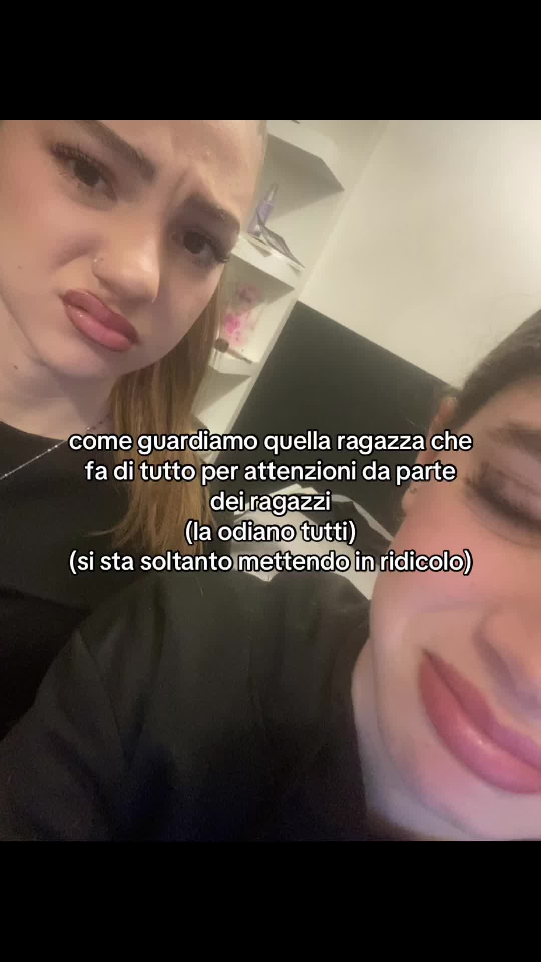 @👸🏻👸🏼