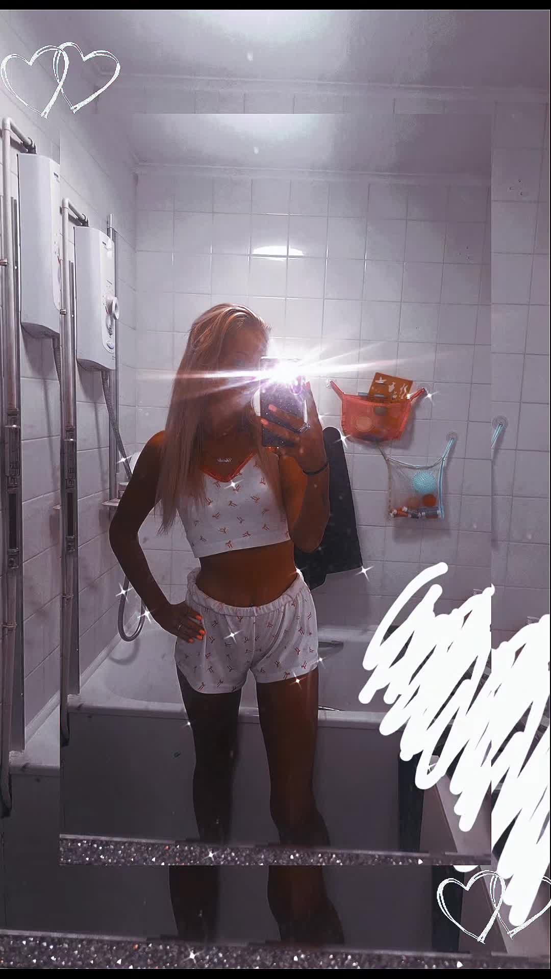 @CharlieMarieX