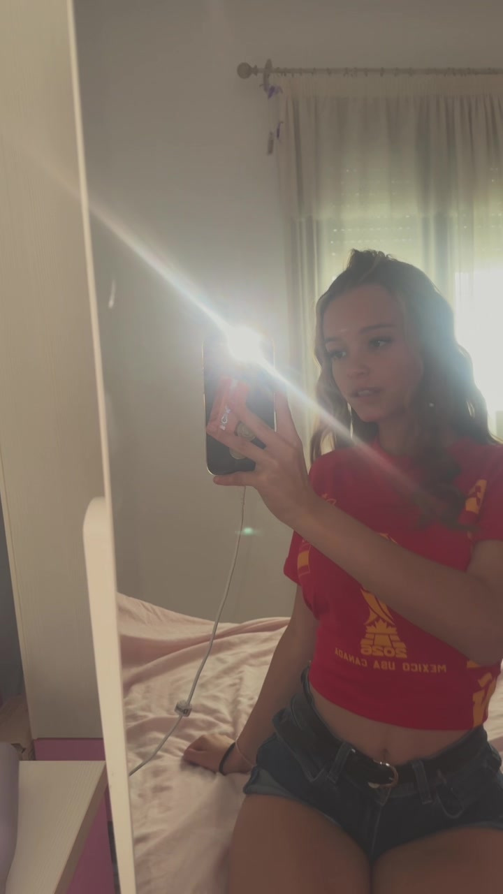 @𝒞ℯ𝓁𝒾𝒶