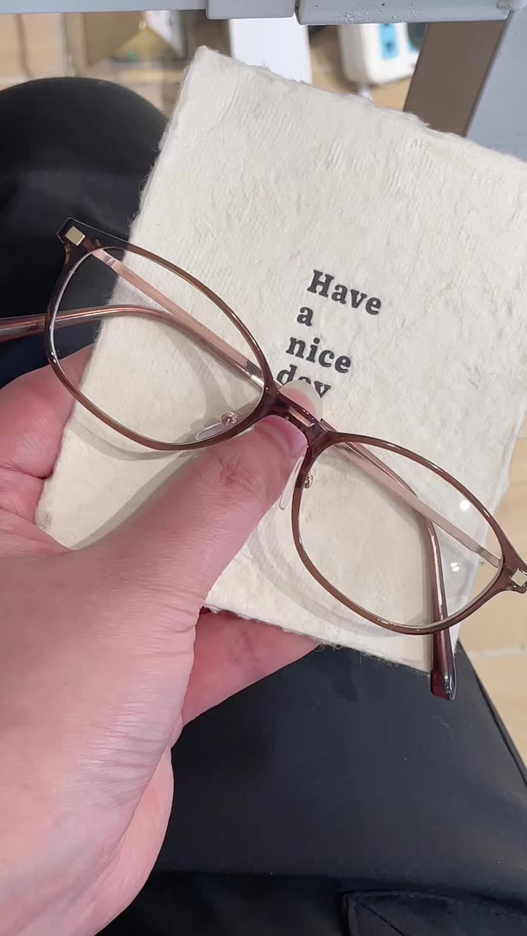 @Design Glasses