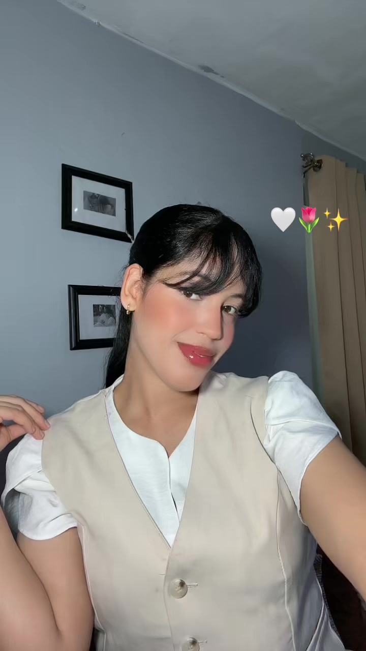 @𝓝𝓪𝔂𝓻𝓪🌸🩷