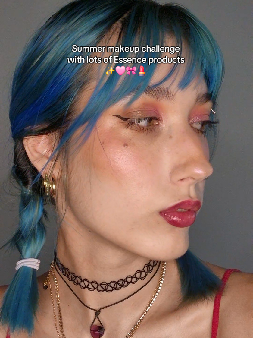 @GlamElla