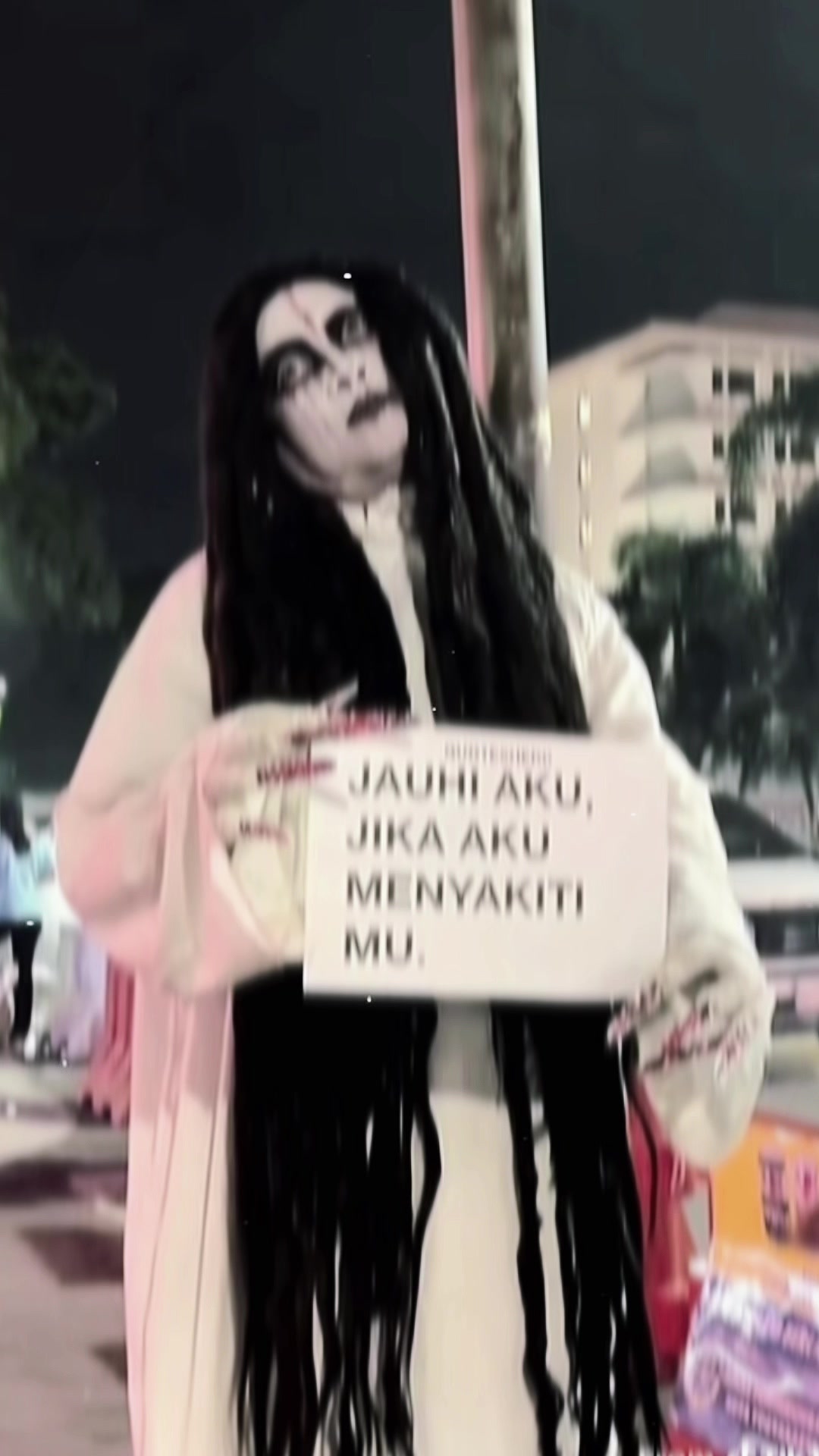 @𝗲