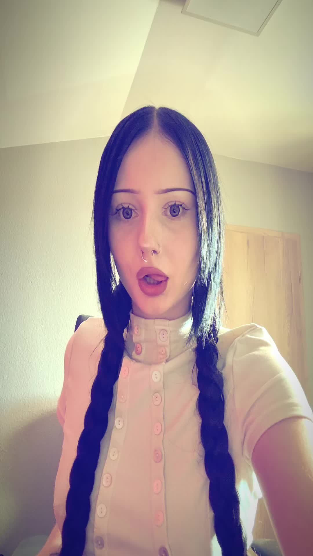 @𝘮𝘦𝘸☣︎
