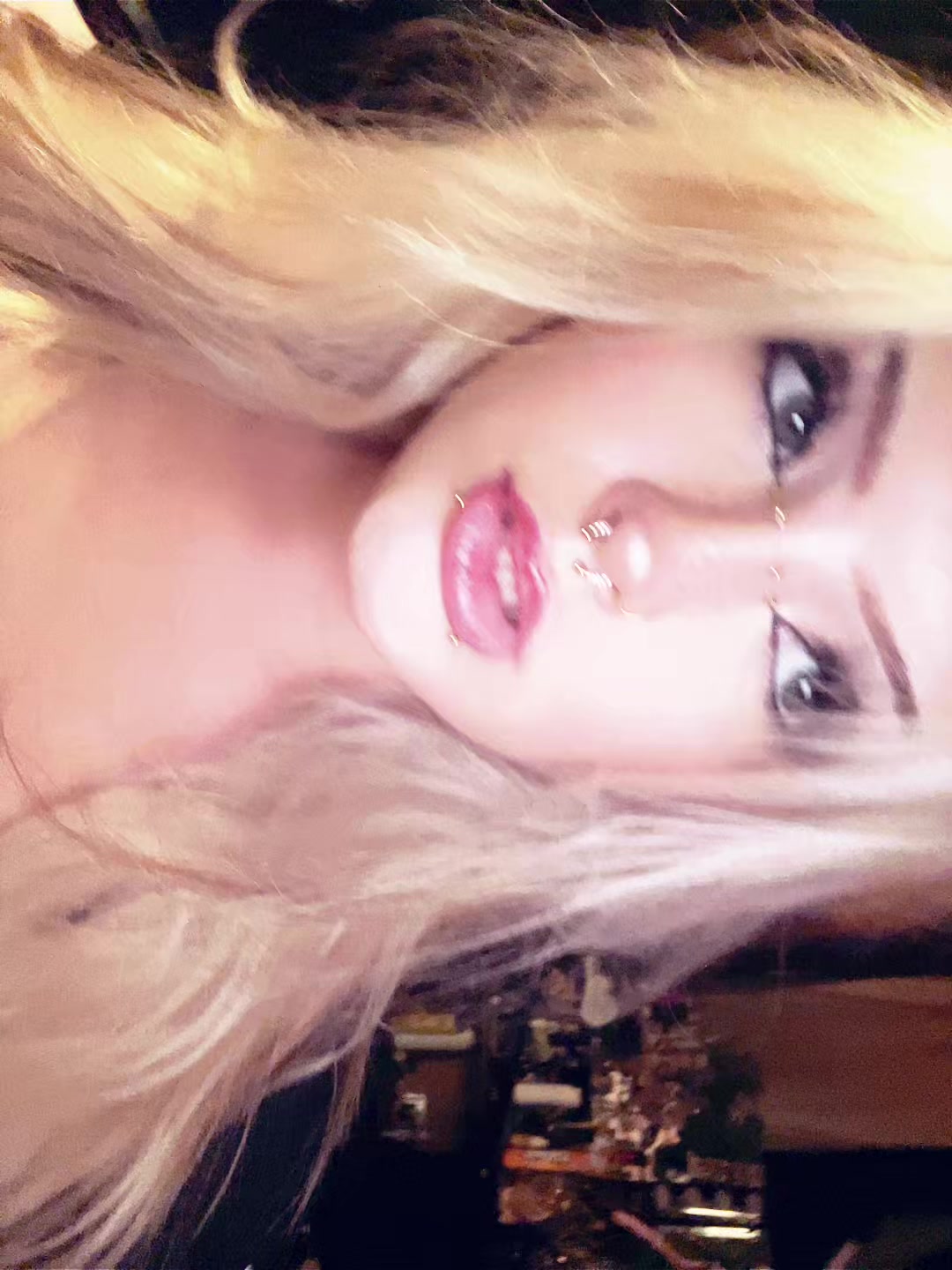 @<3