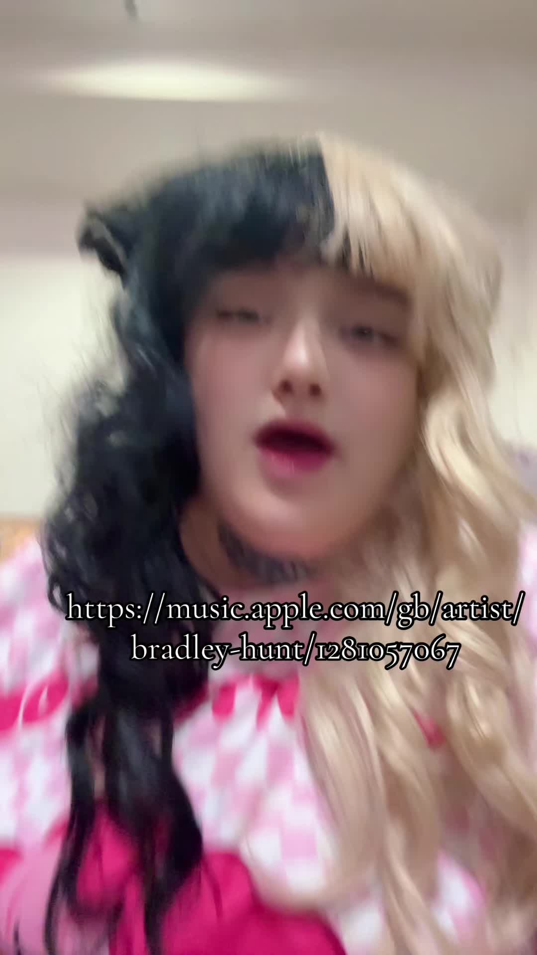 @girloutsidetheboxxox