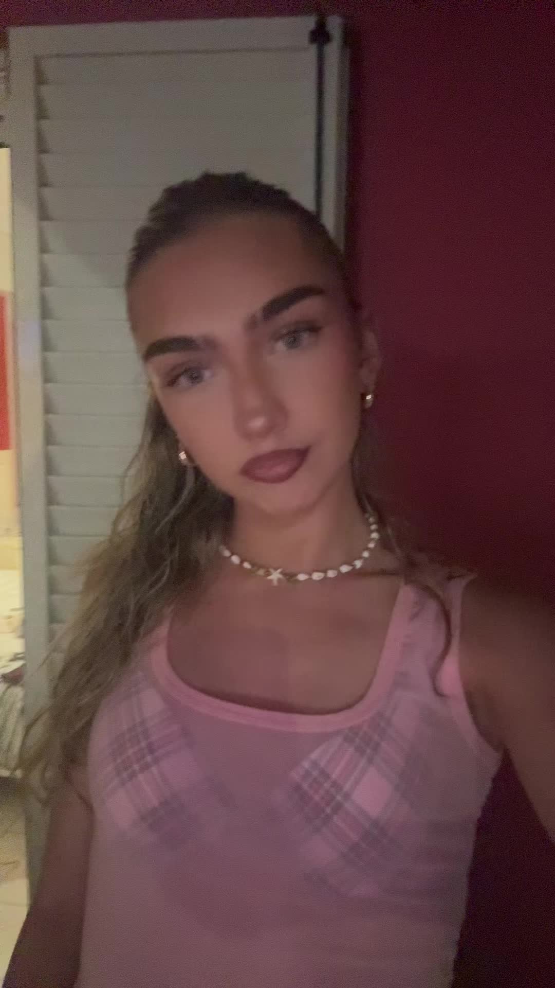 @llouisebrown