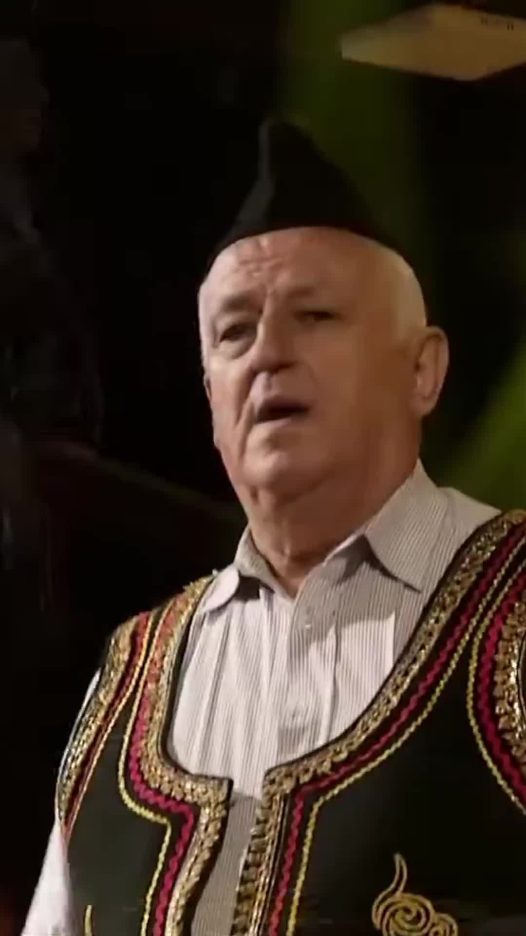 @jugu n&euml; k&euml;ng&euml; 🇦🇱💃🏻🕺🏻