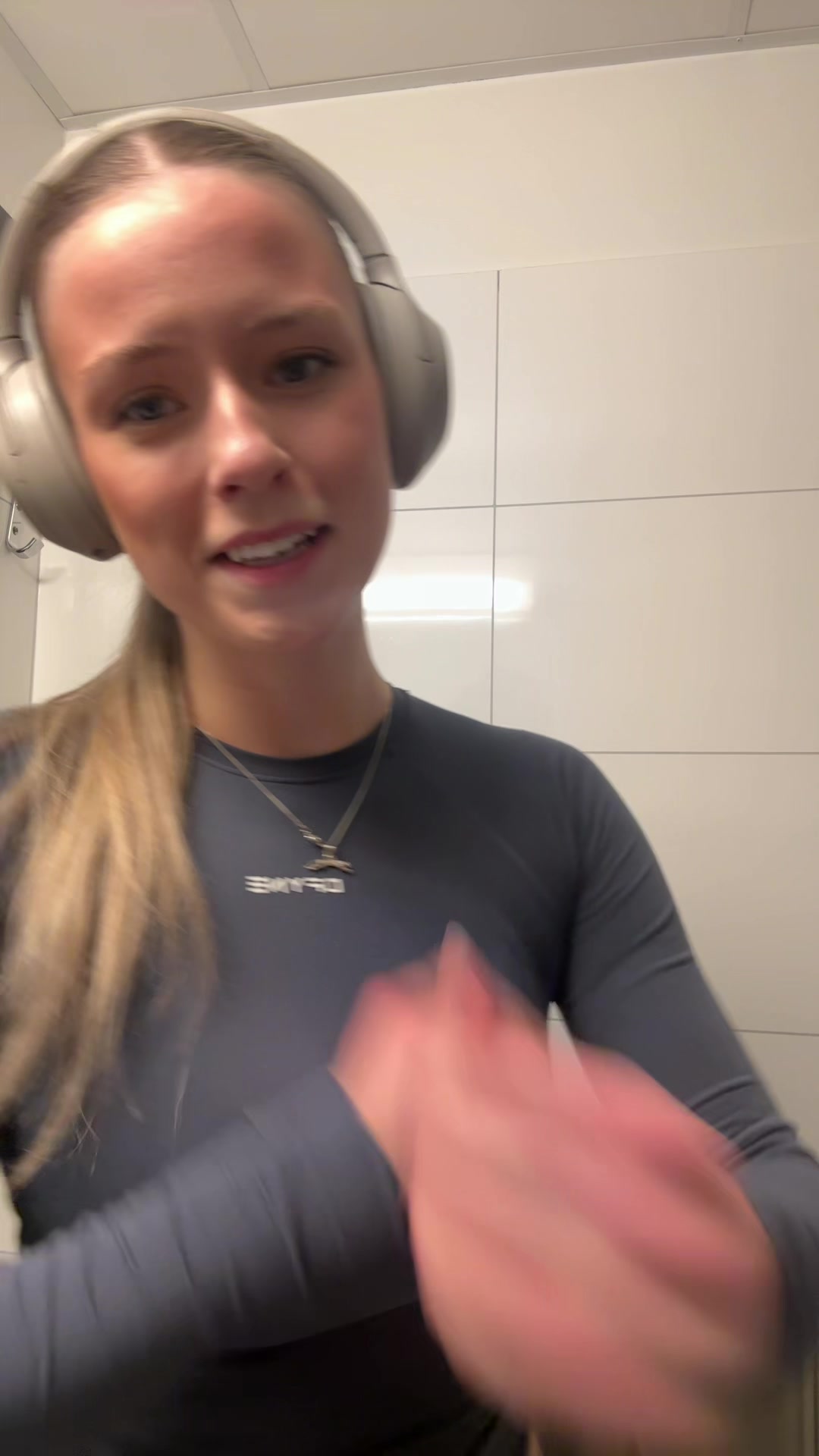 @Eva