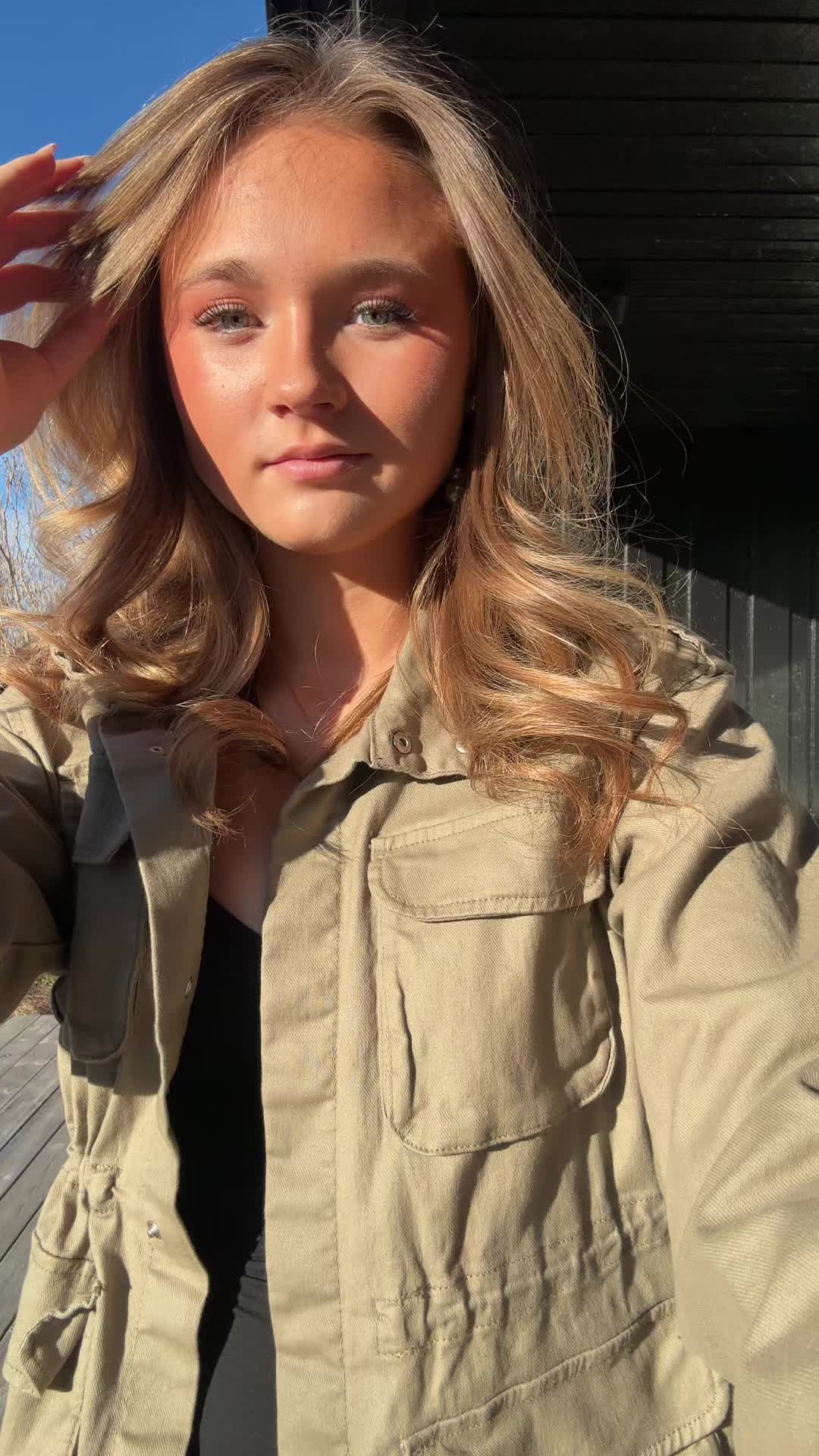 @Elle