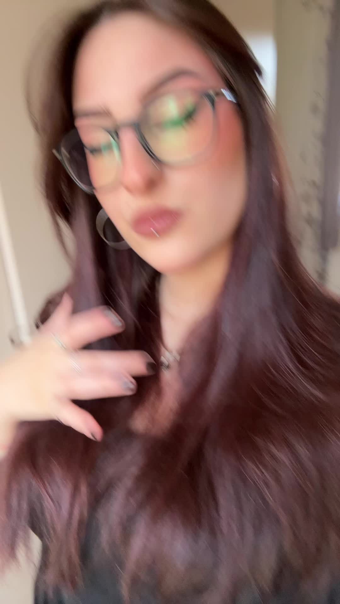 @🦦