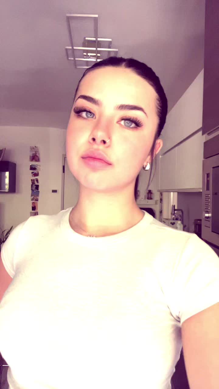 @Carolll🪽