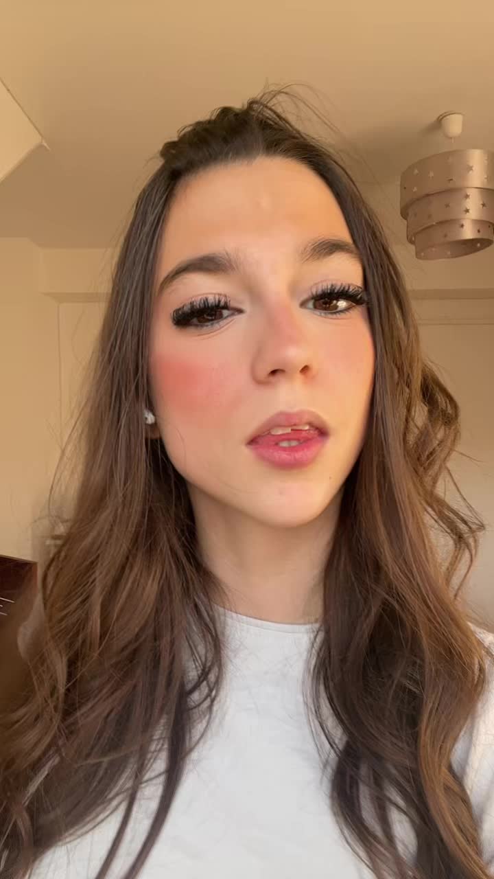 @Loulou24
