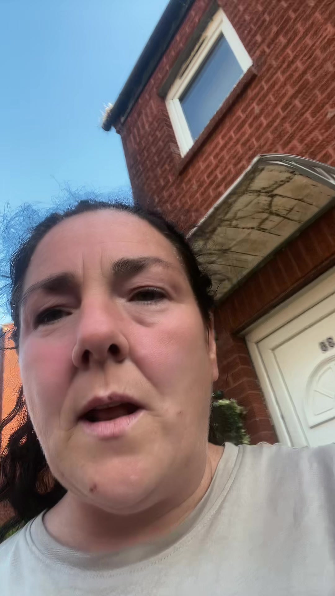 @xxx Lisa proud mother of 7 xx