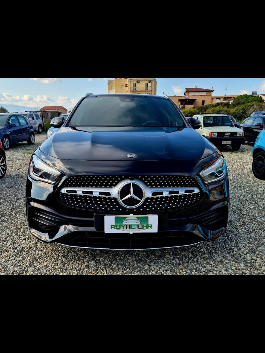 @RoyalCarRC