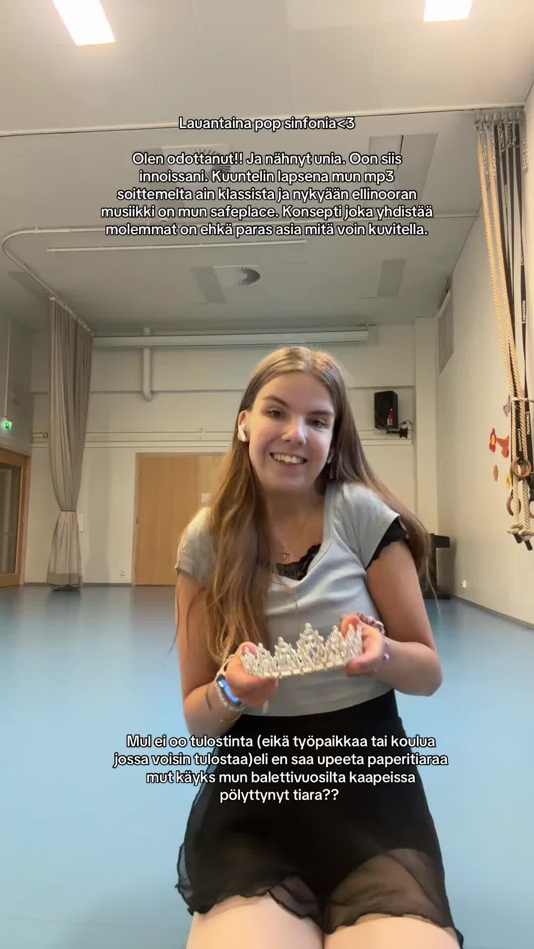 @Elli