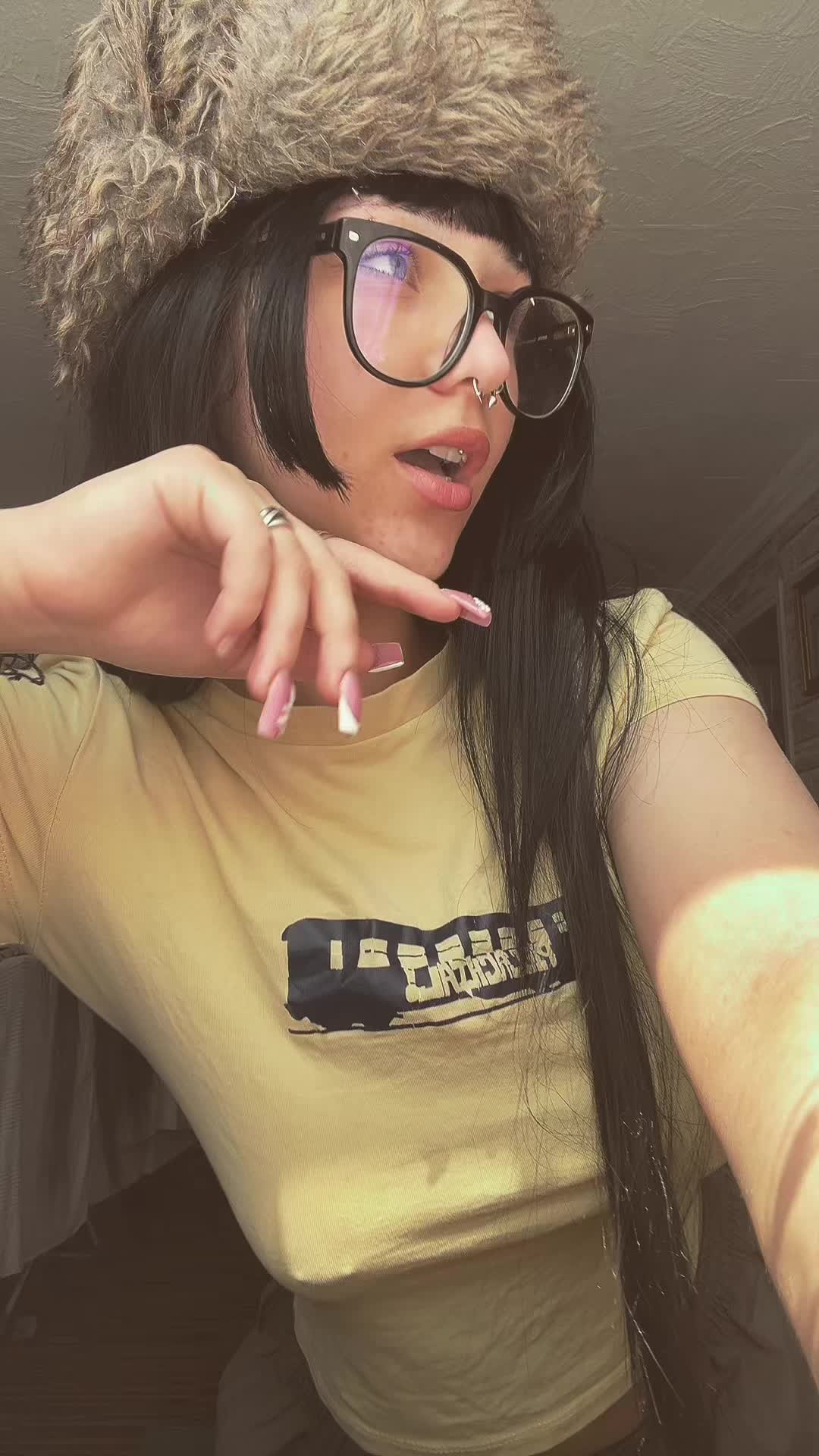 @kicsike