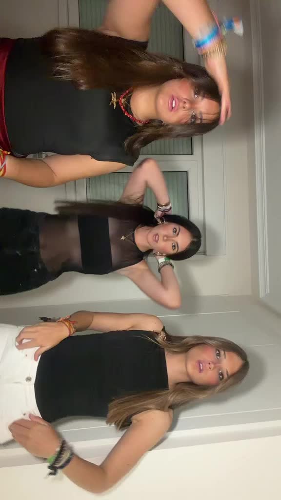 @charloottss