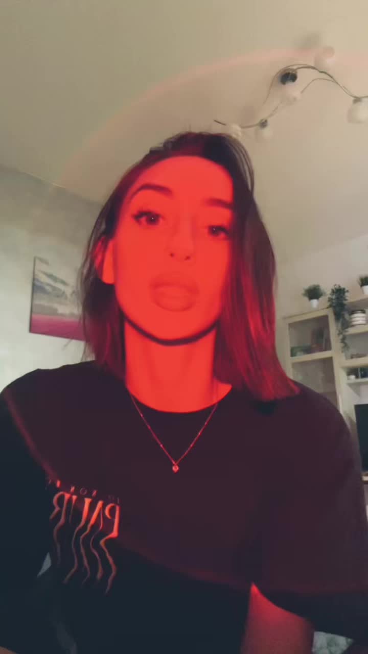 @𝐻𝑜𝑙𝑦𝑙𝑜𝑟𝑦👽&diams;️