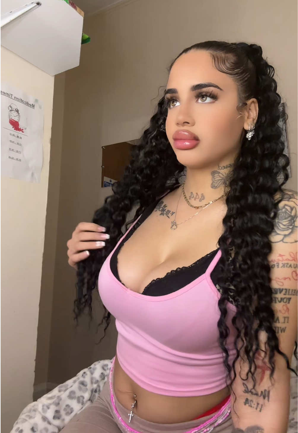 @curlytgoneghost