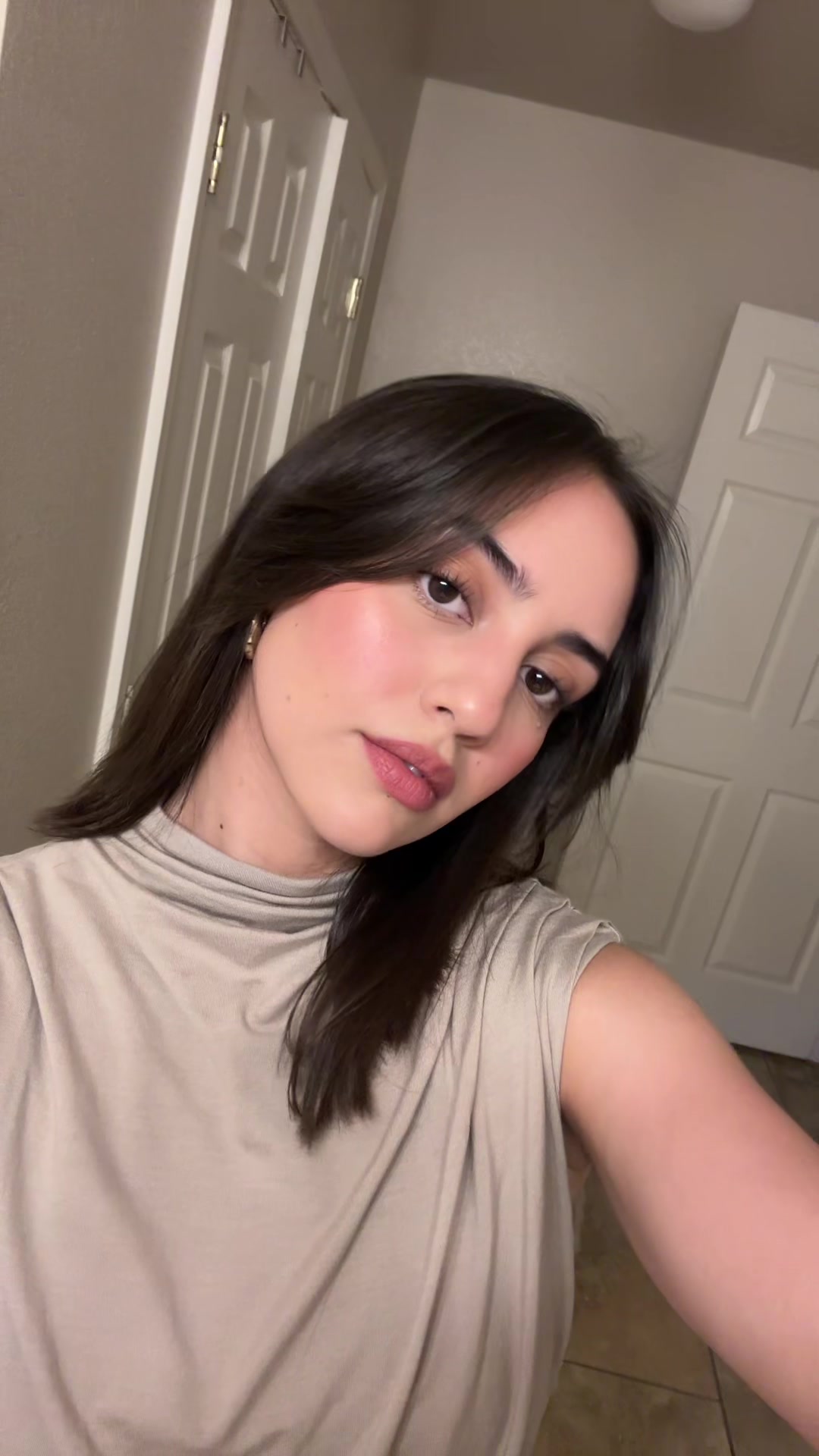 @isabella
