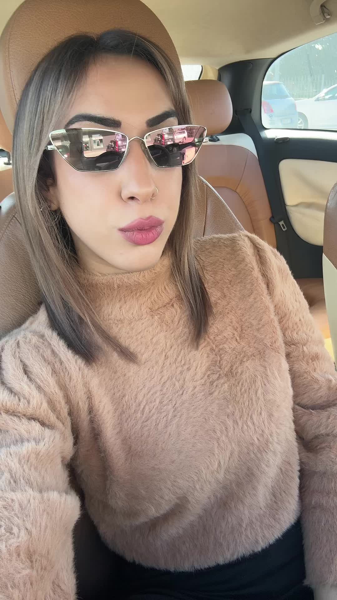 @desireemelone