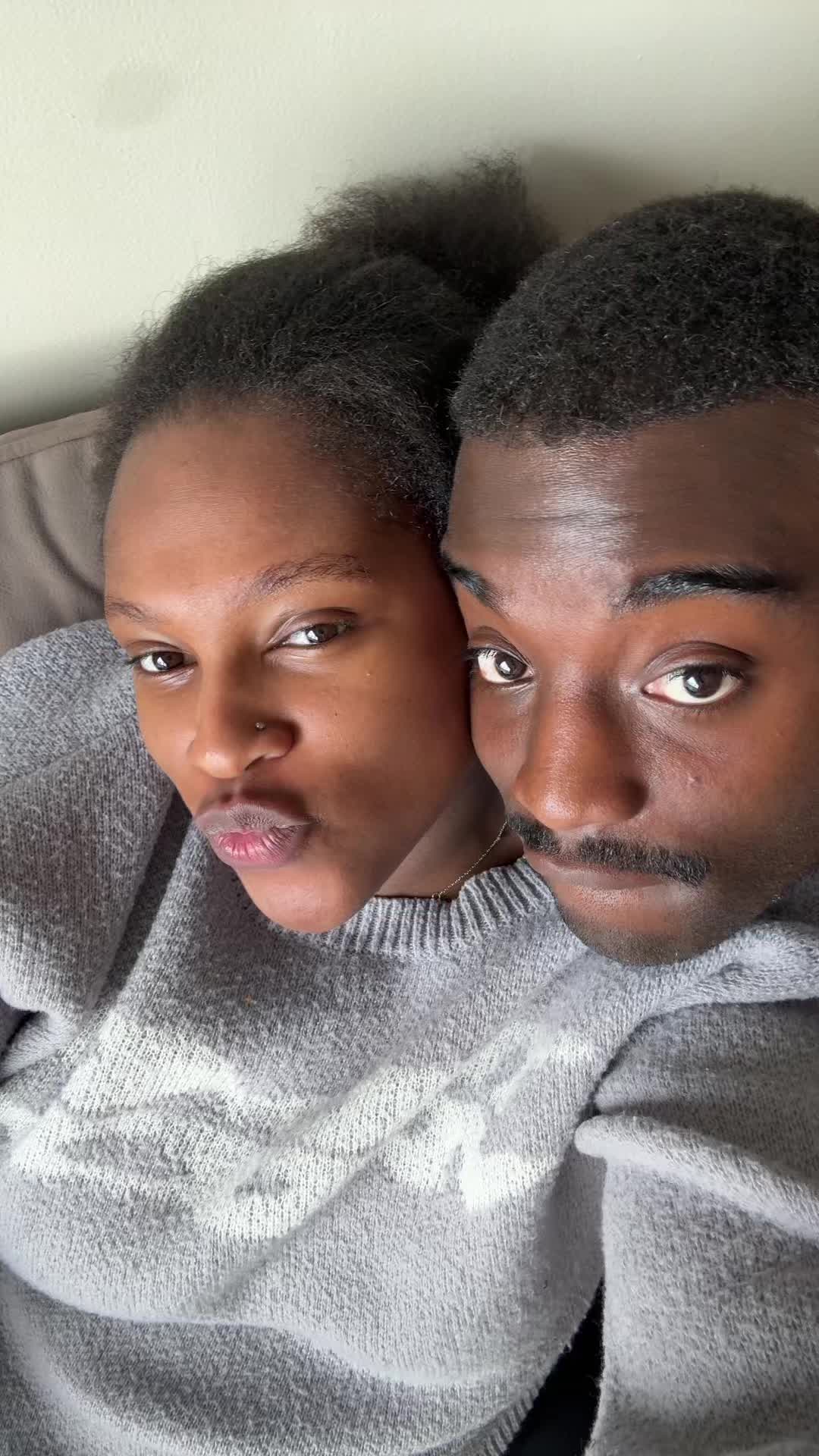 @🧑🏿&zwj;🦱👧🏾