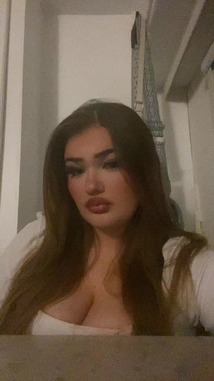 @lydiaa x