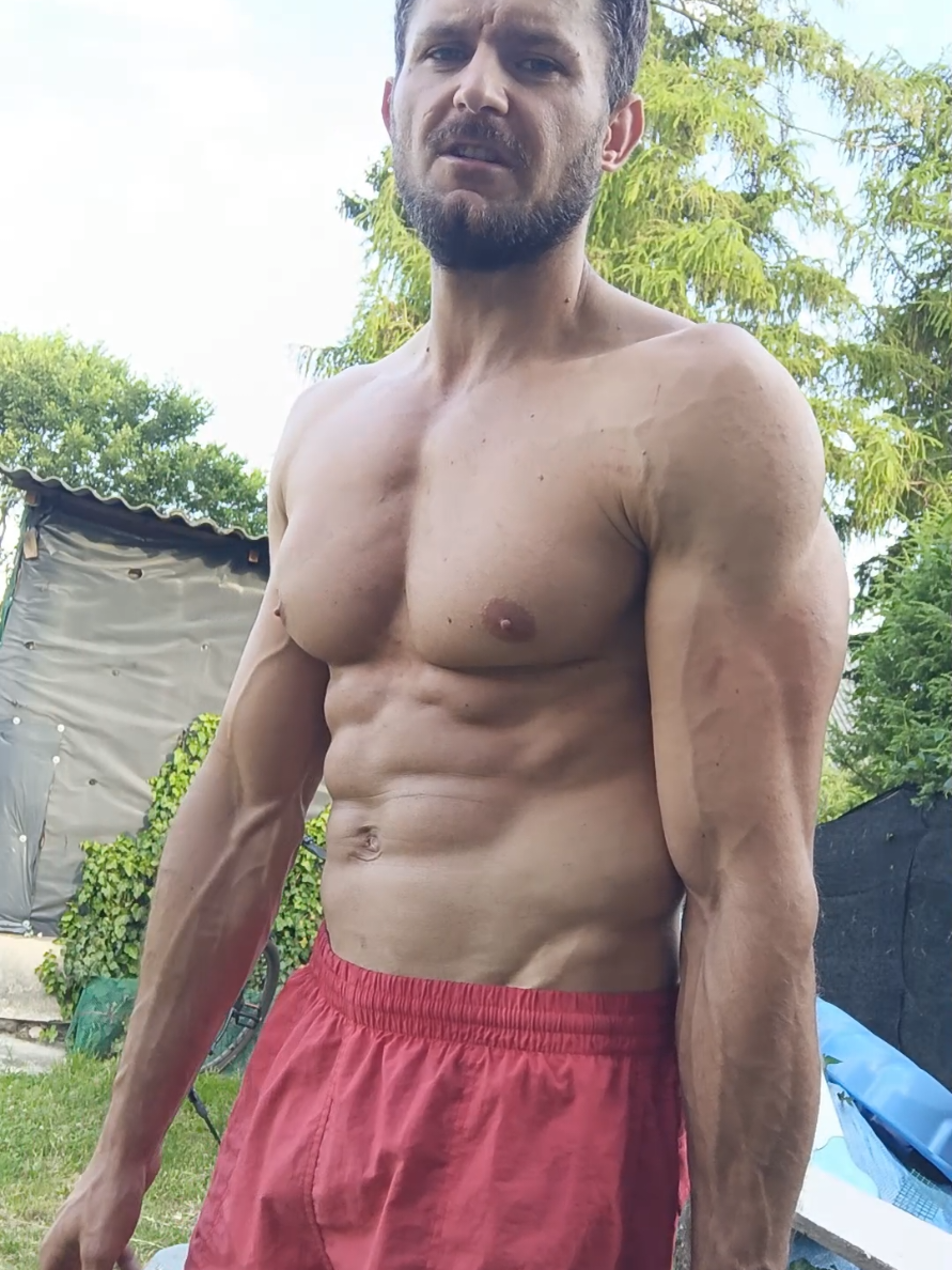 @Ektomorfik