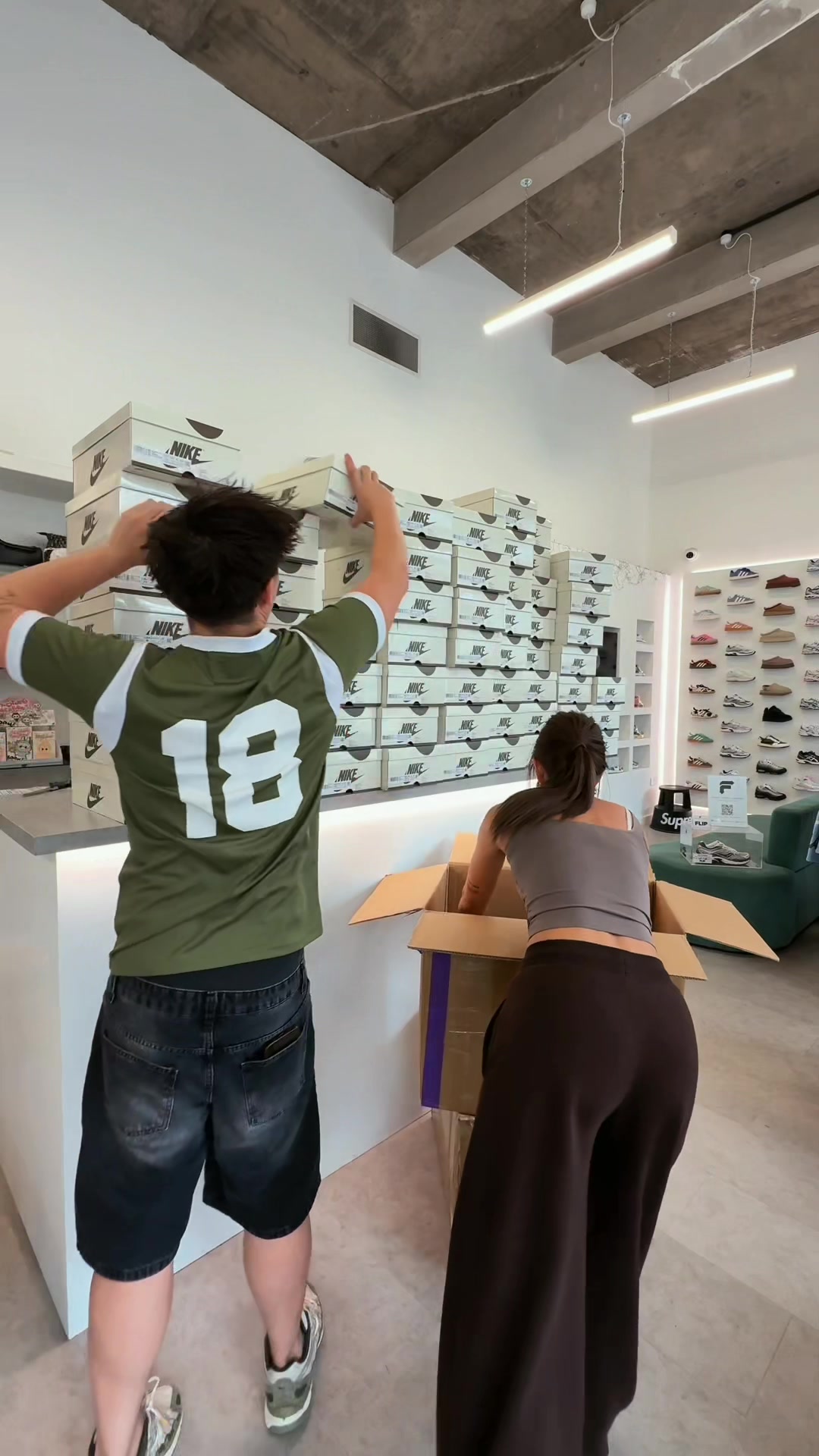 @Flip Supply