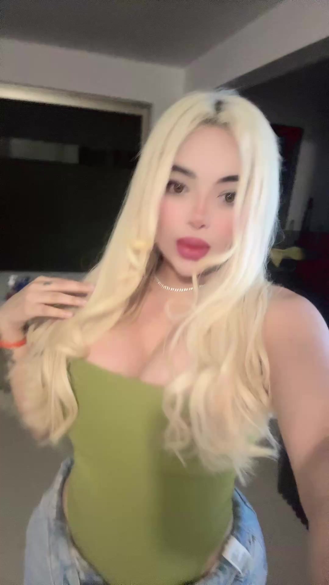 @1710lamu&ntilde;eca