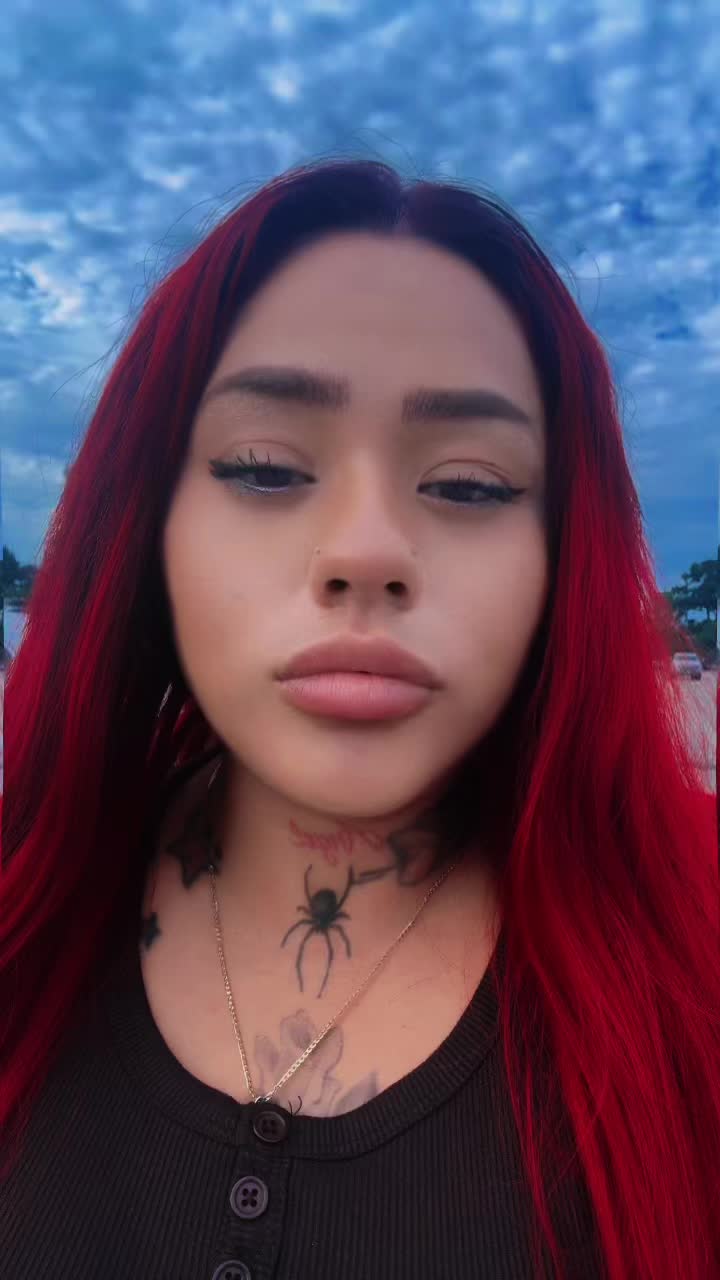 @Lizzamendoza@
