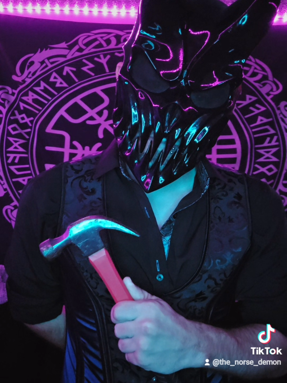 @The_norse_demon