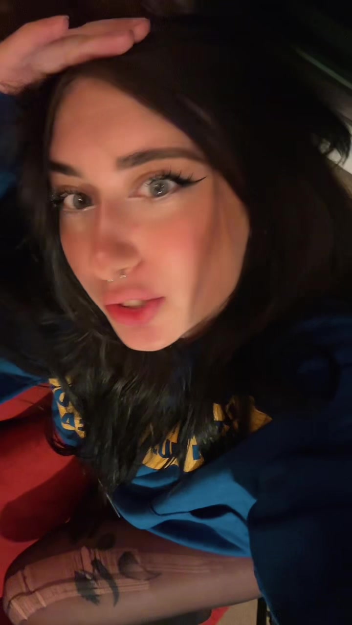 @Emileejo_