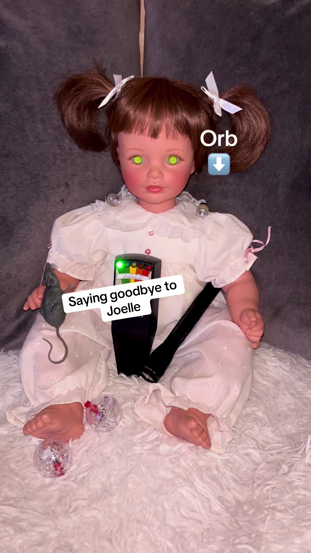 @micHELLe😈