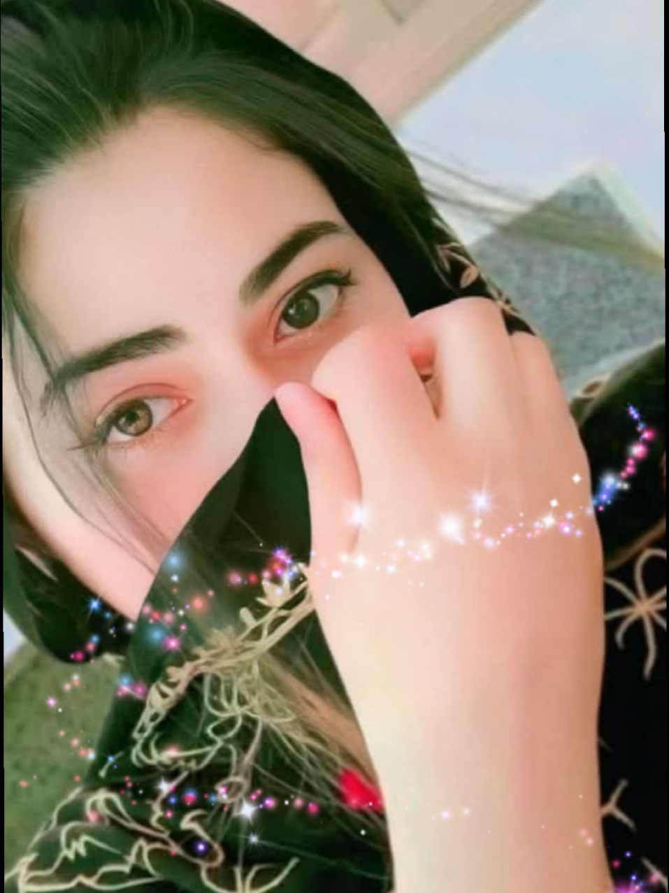 @𝐐𝐮𝐞𝐞𝐧 𝐢𝐬 𝐥𝐢𝐯𝐞~🦋