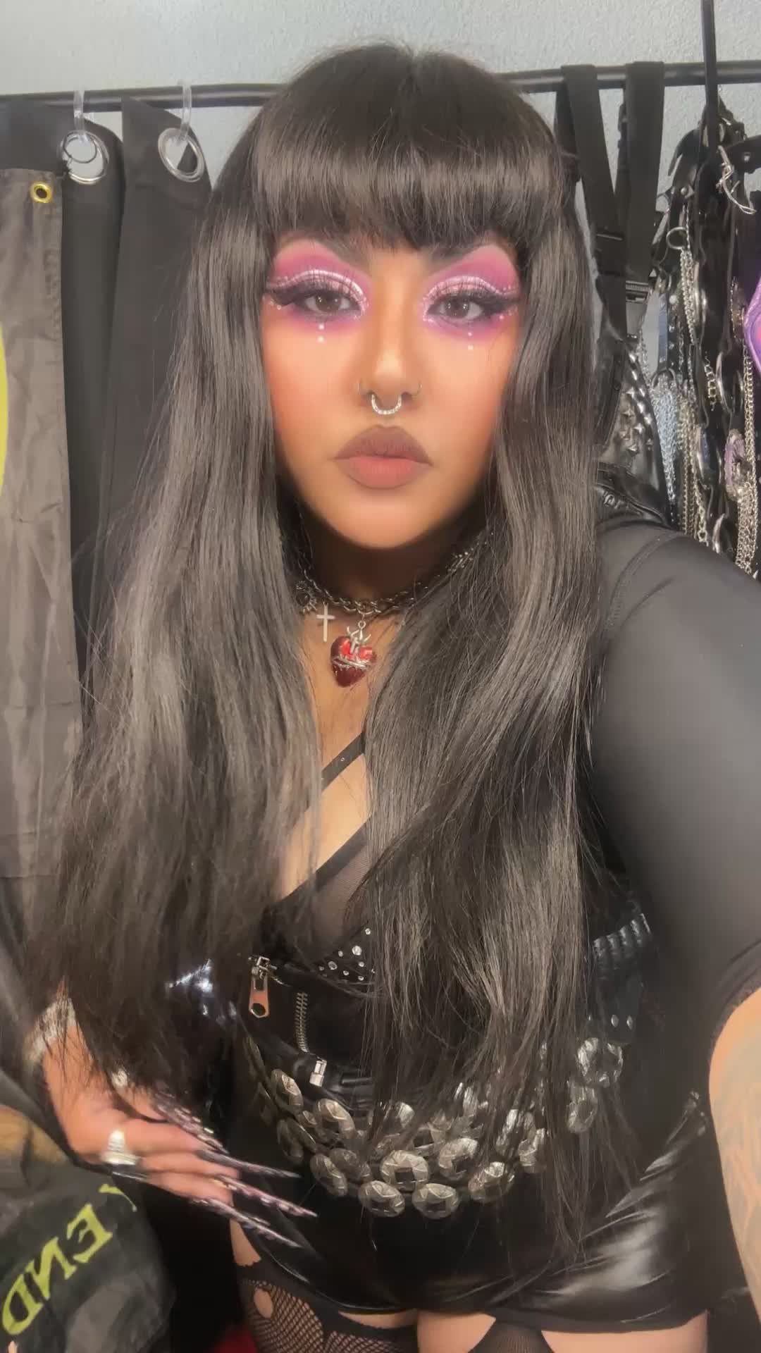 @_Monique_Antoinette_