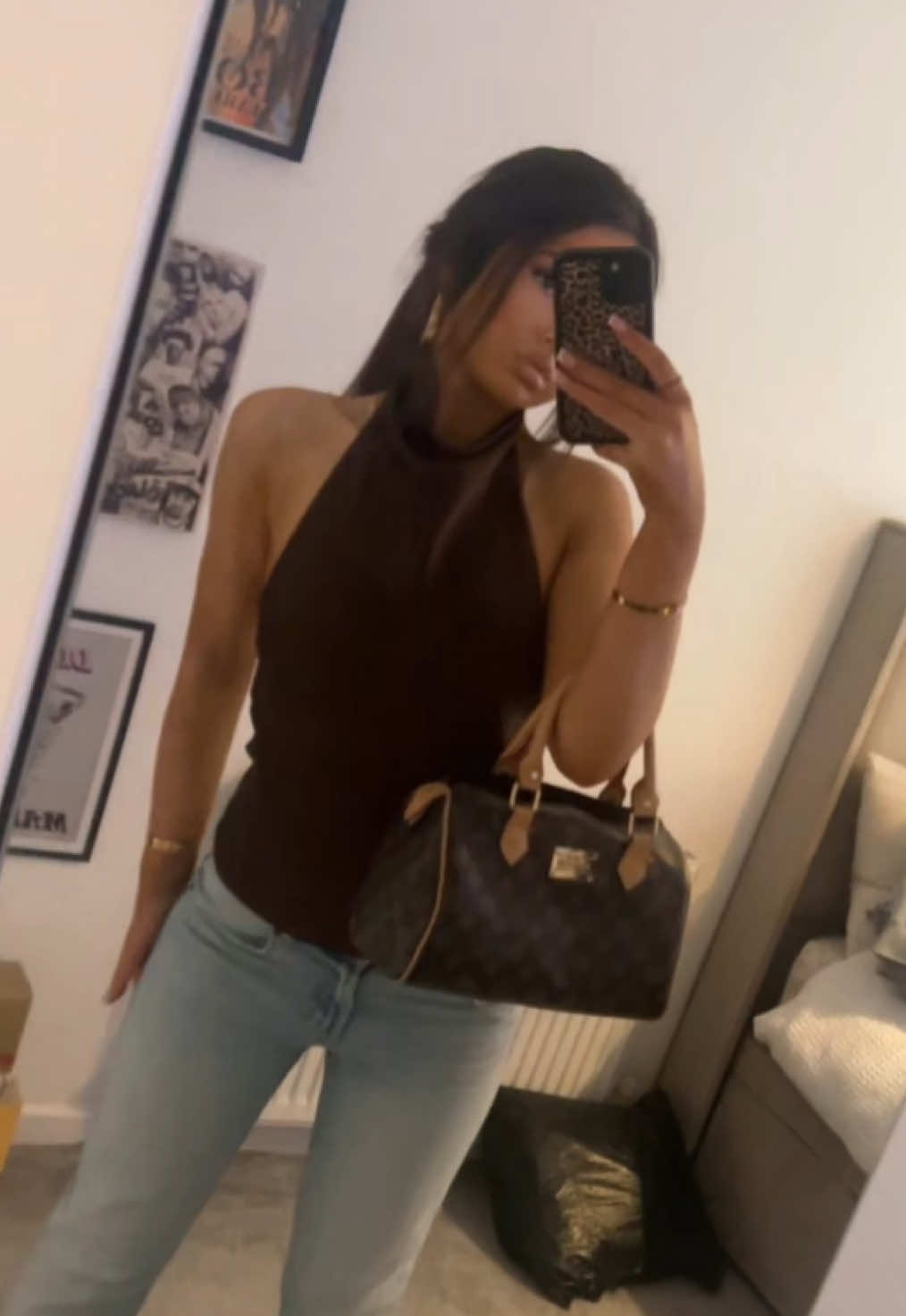 @𝐹𝒶𝓇𝓇𝒶𝒽🐆👜