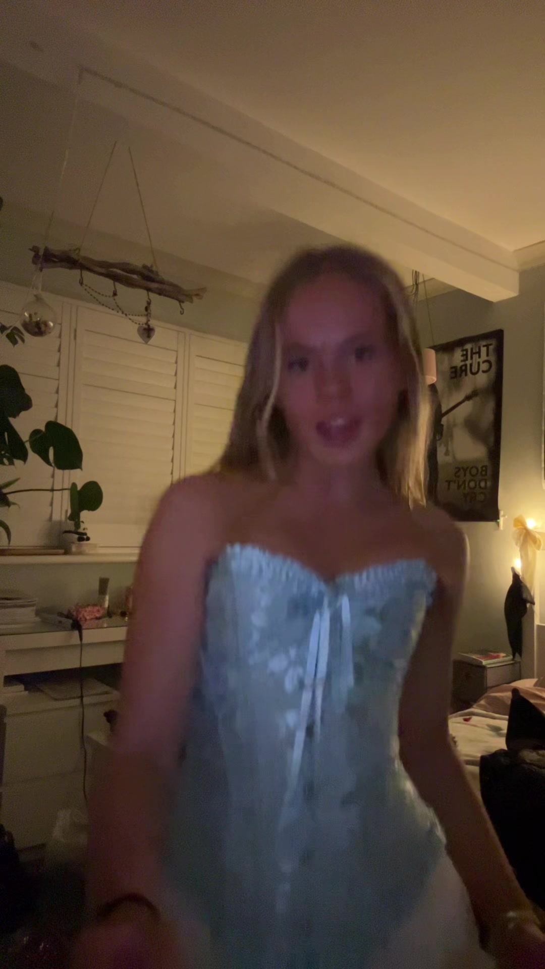@Lily
