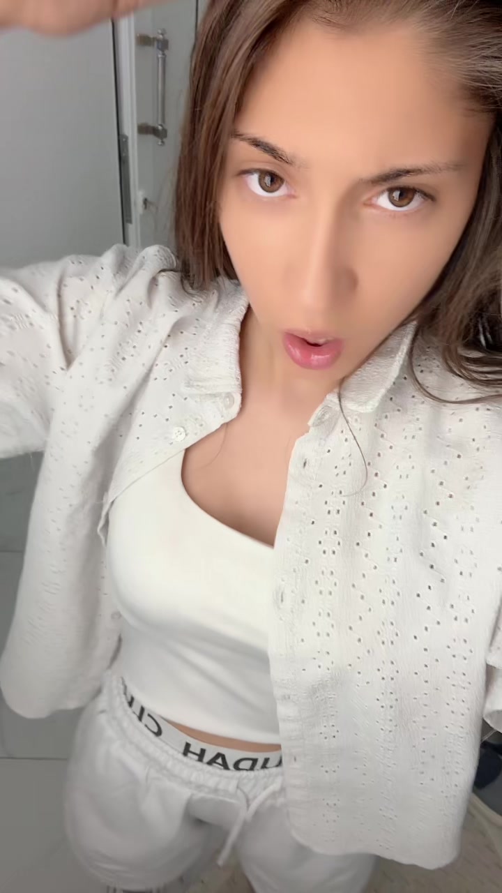 @Katinass365